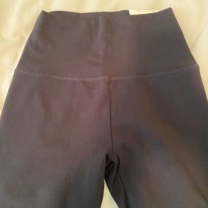 NWT Arie leggings! Size Small!